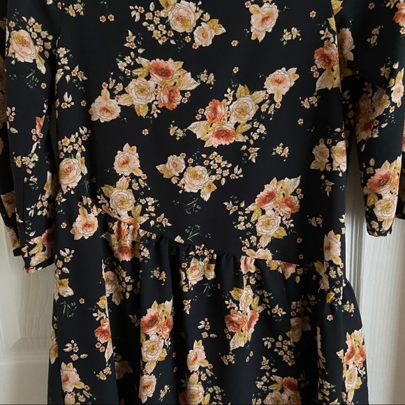 Zara Floral Jumpsuit Dress - Picture 2 of 7